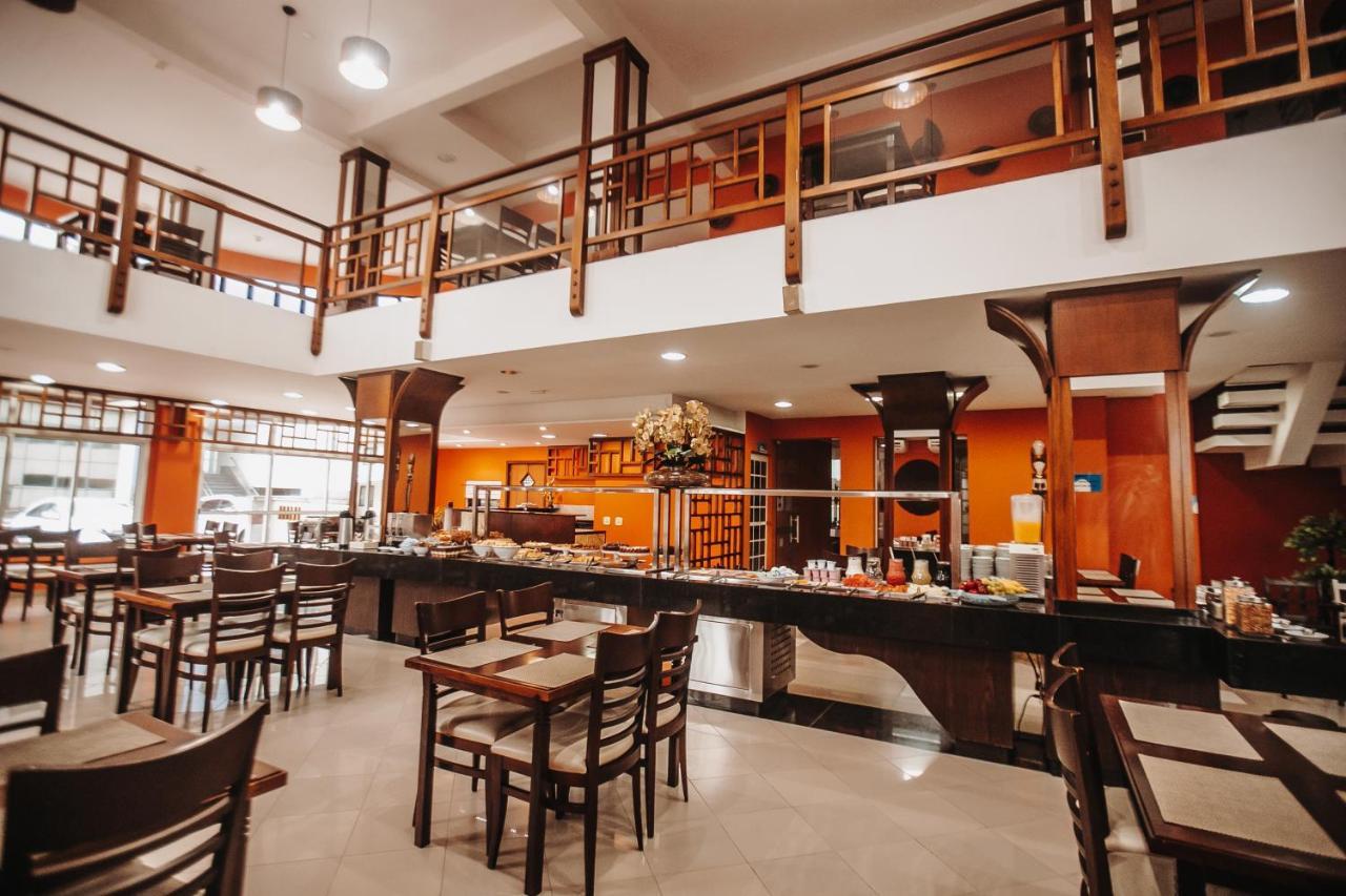 Spazio Marine Hotel - กัวราตูบา ภายนอก รูปภาพ