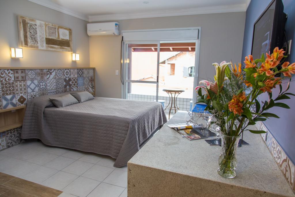 Spazio Marine Hotel - กัวราตูบา ภายนอก รูปภาพ