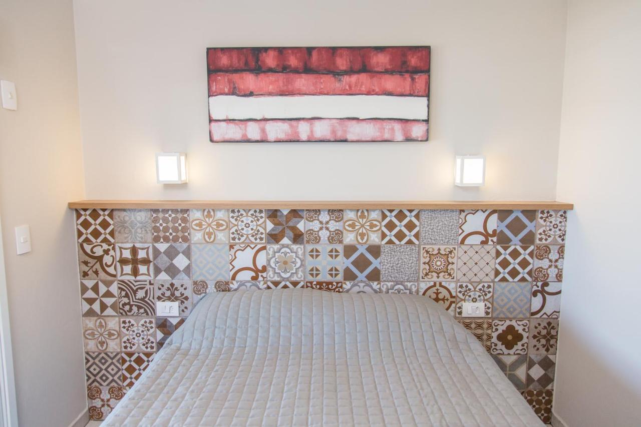 Spazio Marine Hotel - กัวราตูบา ภายนอก รูปภาพ