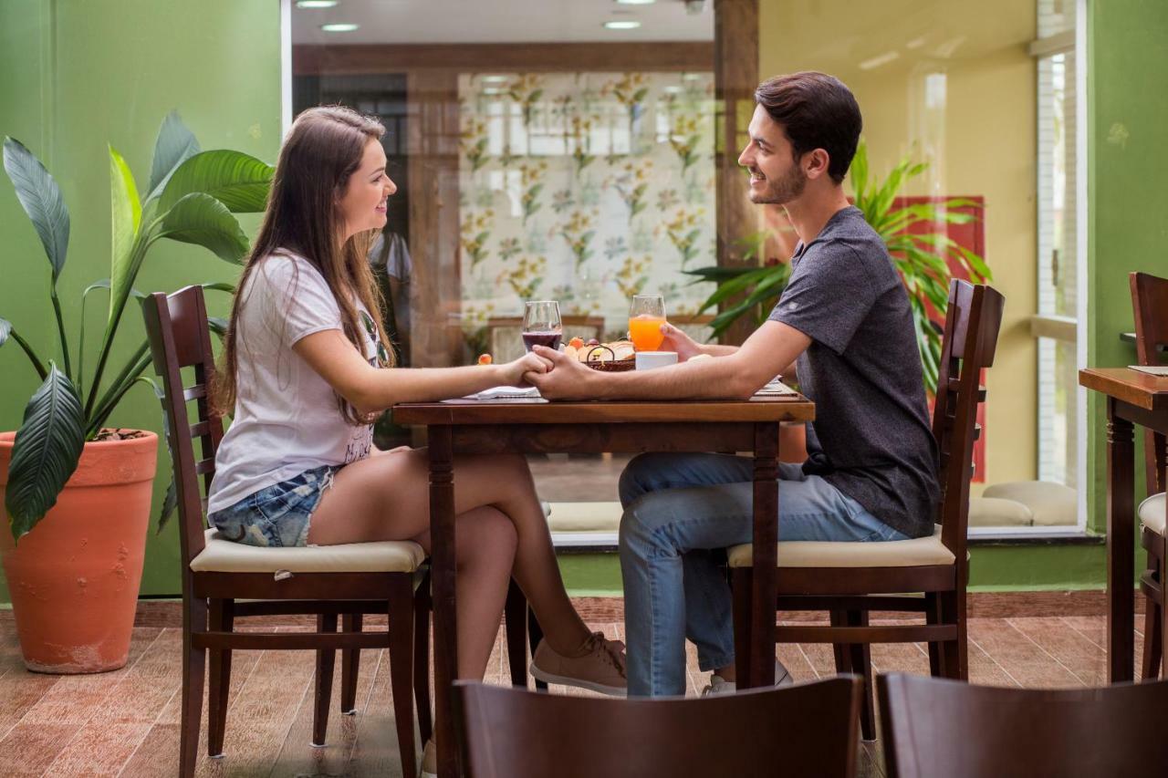 Spazio Marine Hotel - กัวราตูบา ภายนอก รูปภาพ