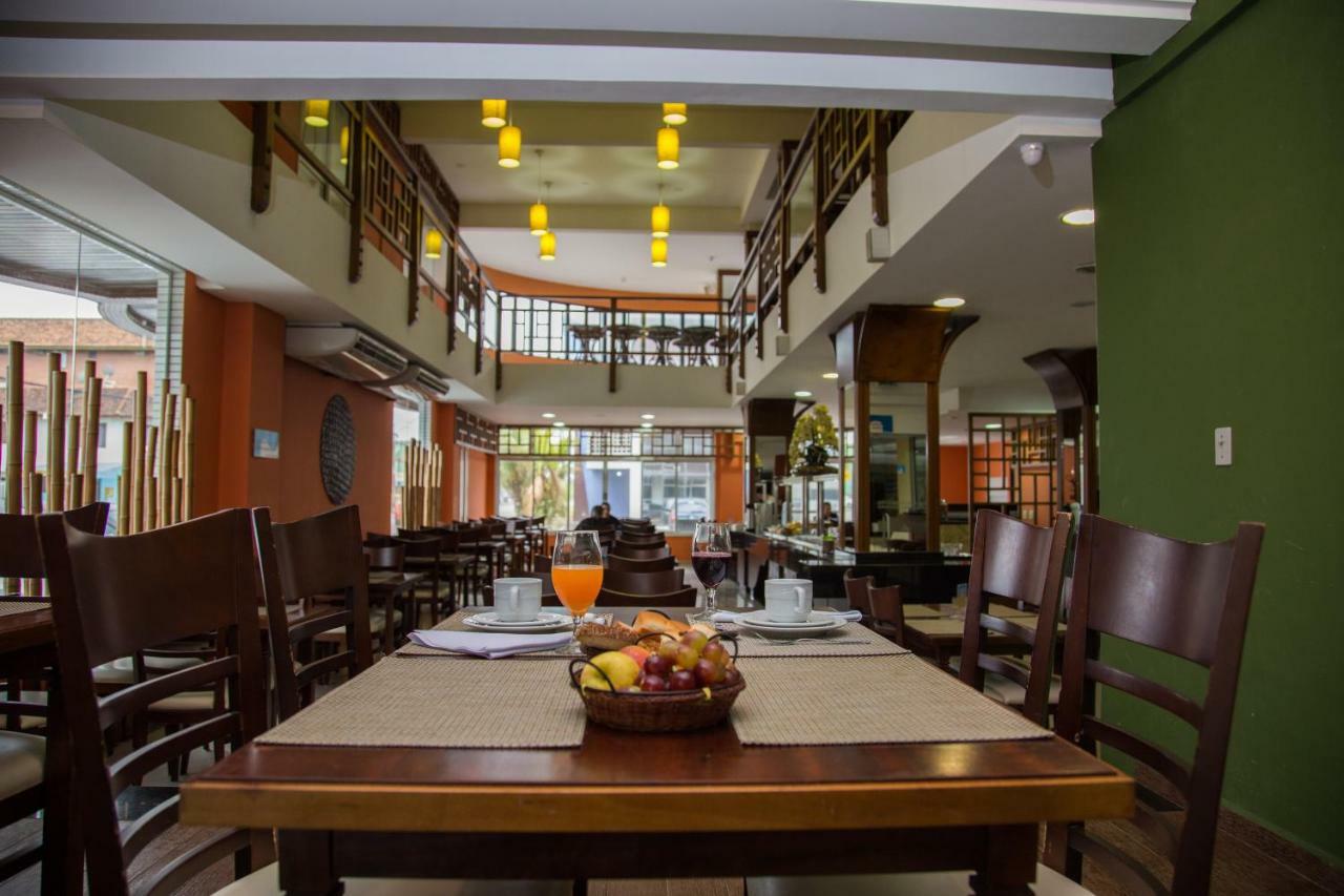 Spazio Marine Hotel - กัวราตูบา ภายนอก รูปภาพ